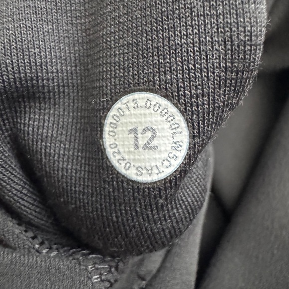 Lululemon Align Pant I| 25"' in Graphite Grey - Picture 3 of 5